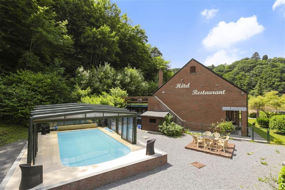 Auberge De La Lesse Celles  Exterior foto