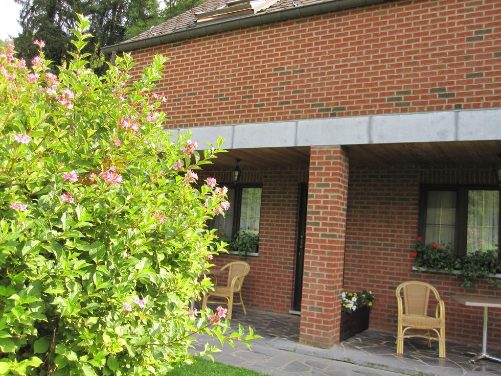 Auberge De La Lesse Celles  Exterior foto